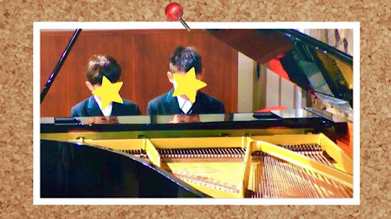 福岡市南区「Chikaピアノ教室」の発表会・ファミリー連弾の写真